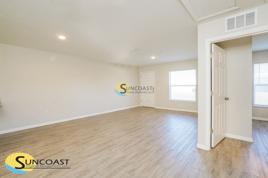 Building Photo - 33 Juniper Pass Dr