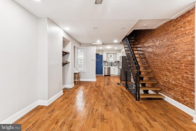 Building Photo - 5210 Rodman St