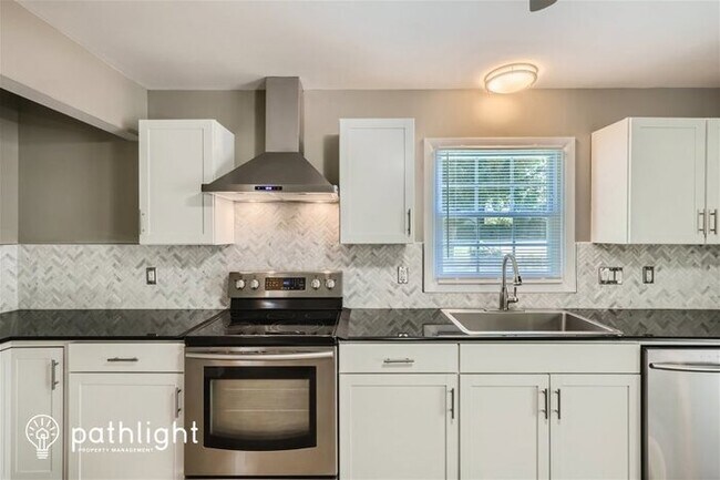 Building Photo - 2210 Weddington Road, Matthews, NC, 28105