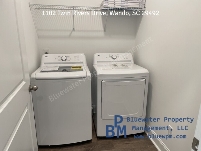 Building Photo - New Townhouse - Be the 1st to Call it Home