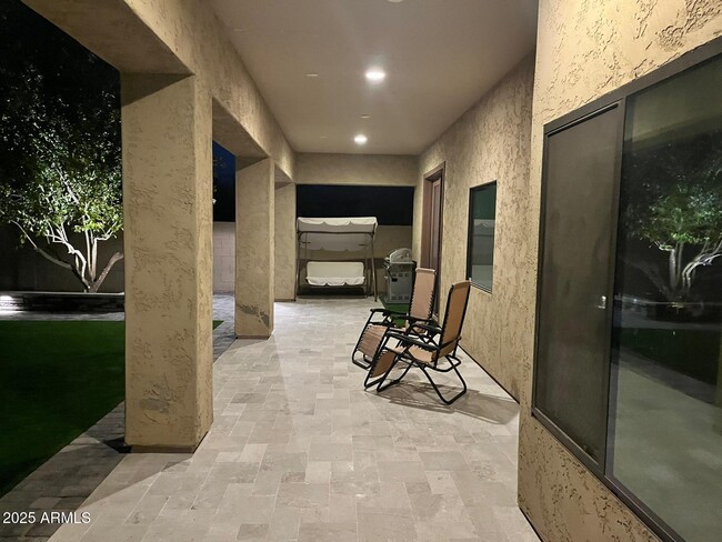 Building Photo - 3806 E Sunstream Way