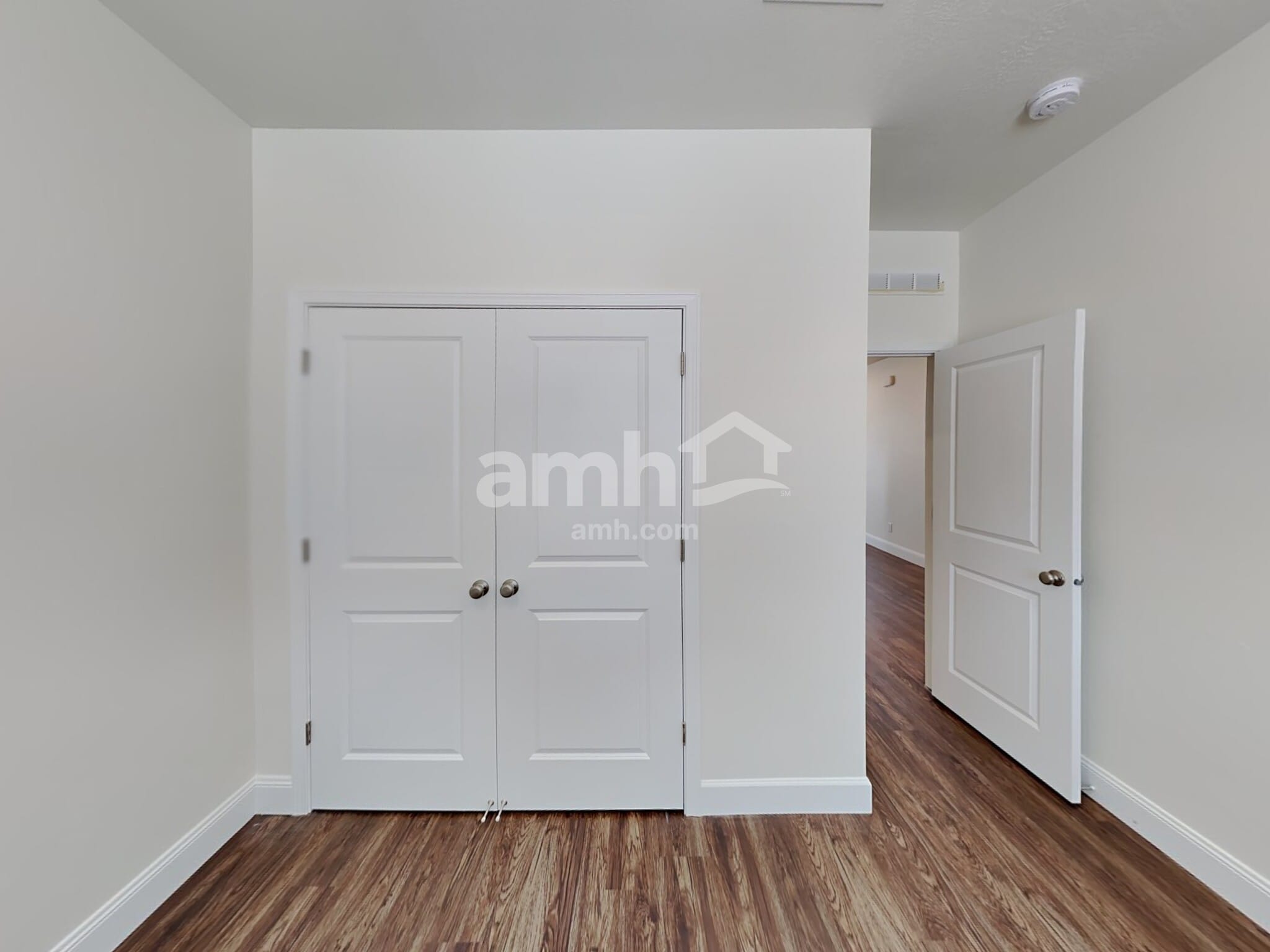 Building Photo - 3324 Fields Ave