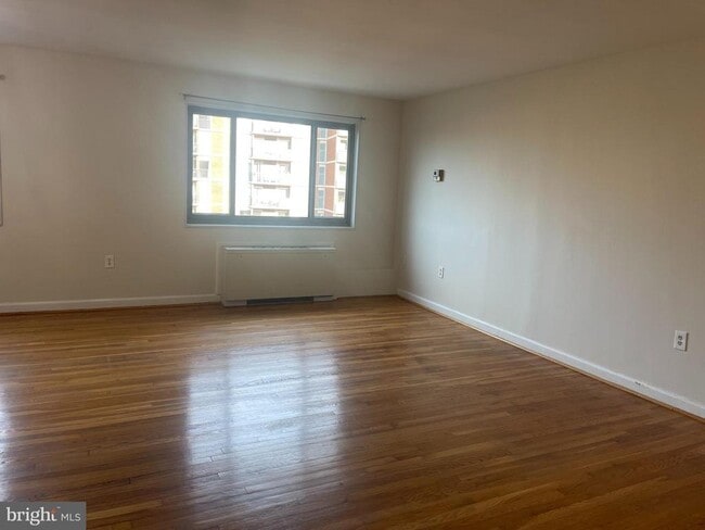 Building Photo - 1200 S Arlington Ridge Rd