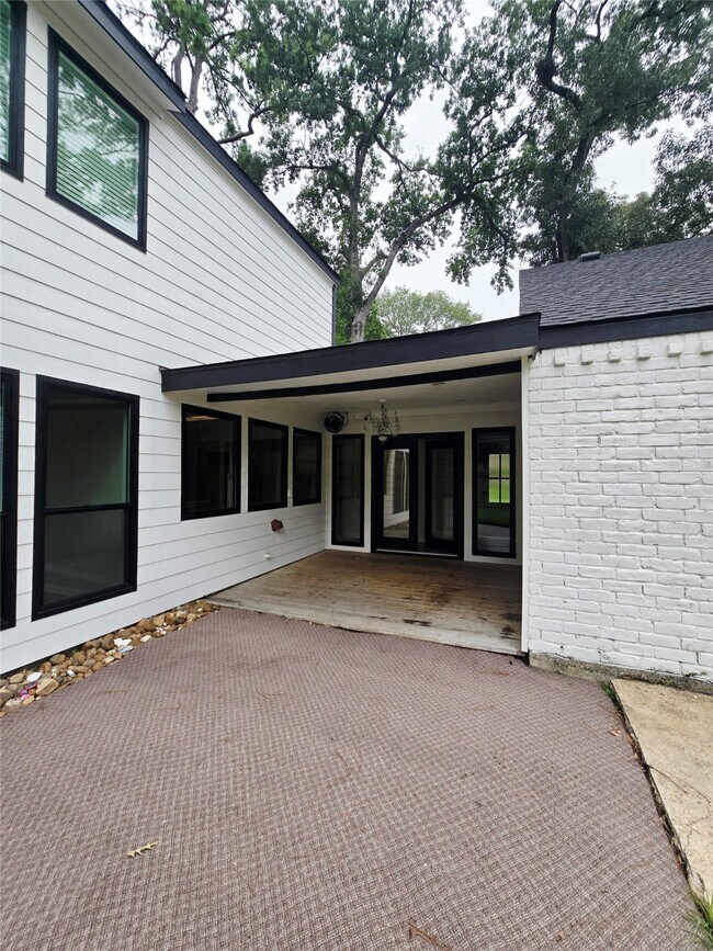 Building Photo - 13014 Lazdins Cir