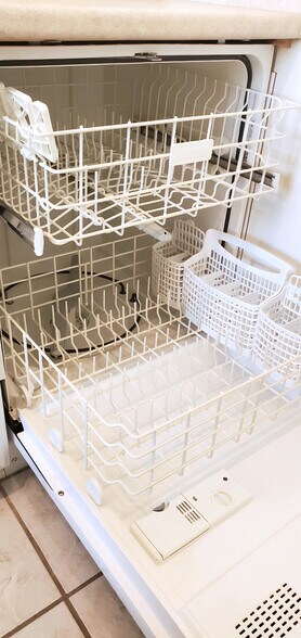 Building Photo - 911 Pacific Ave