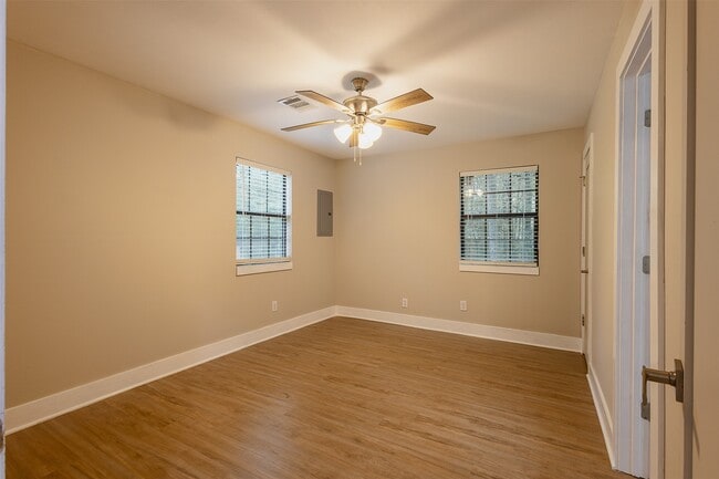 Building Photo - 12028 Cedar Ln