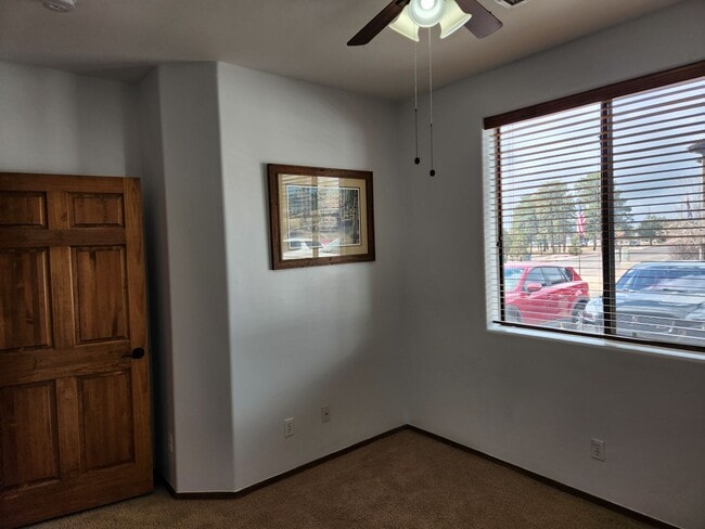 Building Photo - Furnished Bison Cove - 2 bed / 2 bath - Furnished Unit