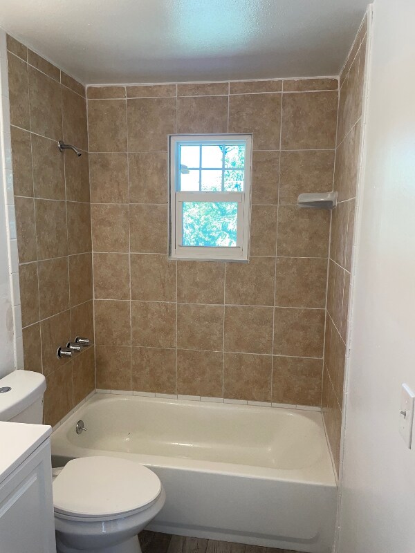 Building Photo - 823 Winter Garden Dr