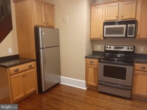 Building Photo - 443 N Loudoun St