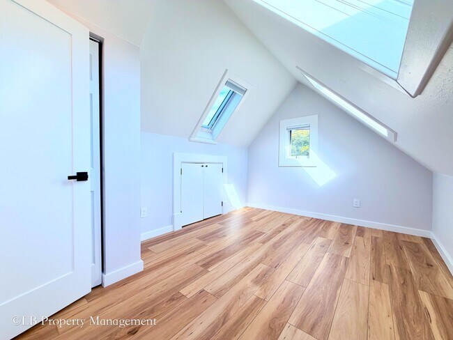 Building Photo - 1107 N Downing St