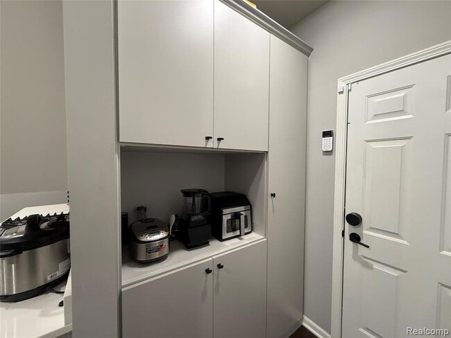 Building Photo - 4811 Broomfield Wy