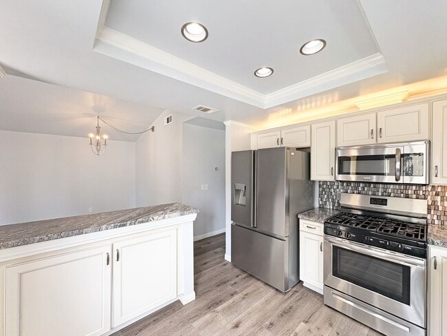 Building Photo - SD: Comfortable 3BD/2BA Home in Oceanside with Community Pool, 2-Car Garage & Walking Trails