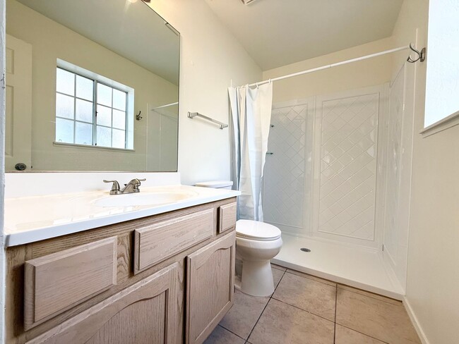 Building Photo - 9490 E Catalina Dr