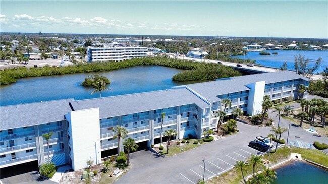 Building Photo - 1401 S McCall Rd