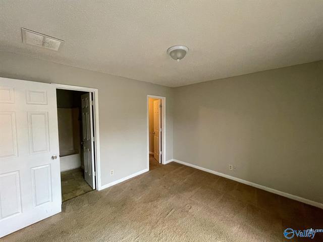 Building Photo - 5001-5007 7 Pine Cir
