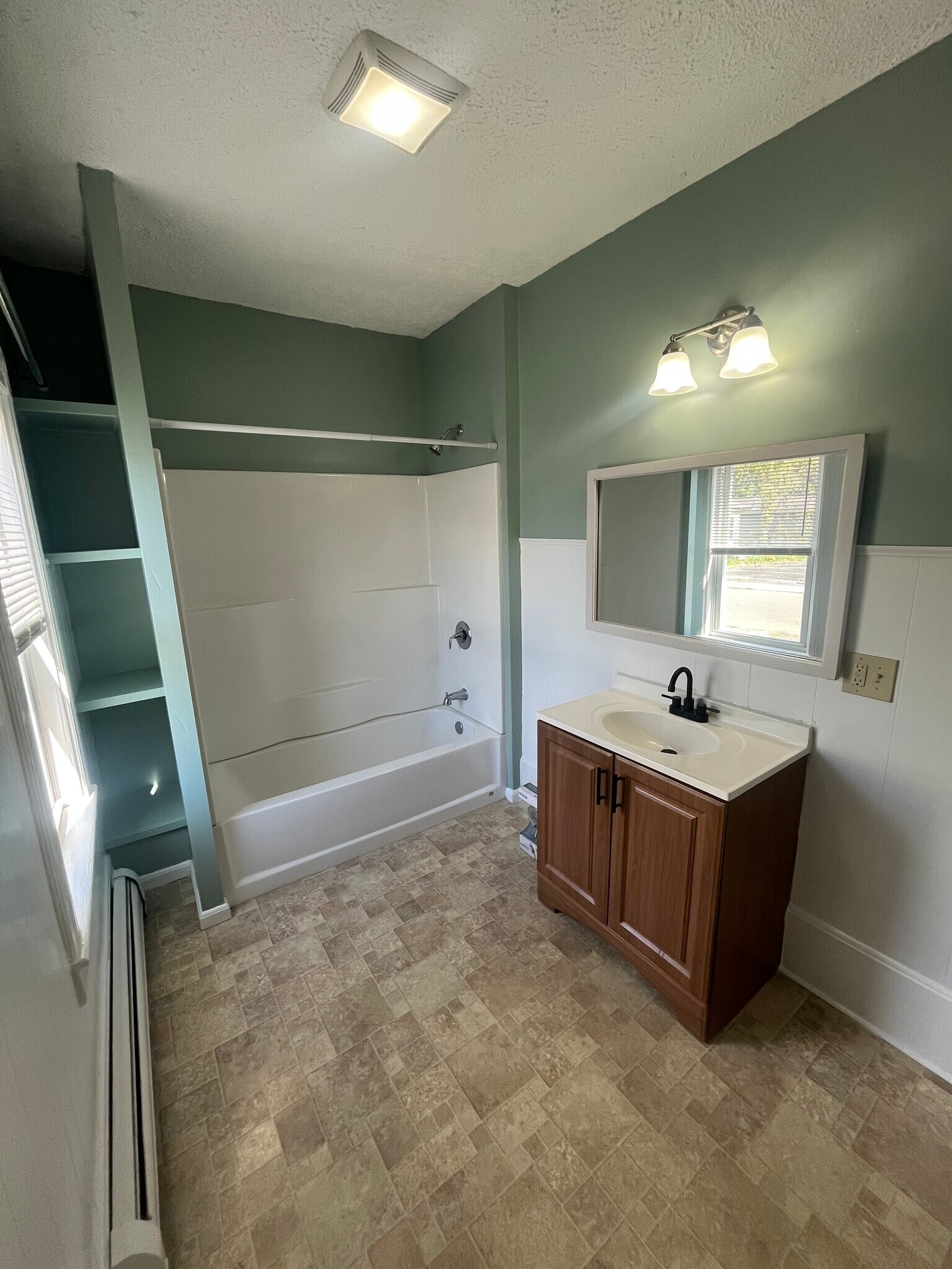 Bathroom - 704 Enfield St
