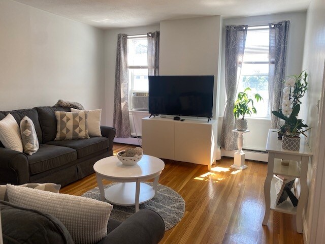 Building Photo - 132 Emerson St