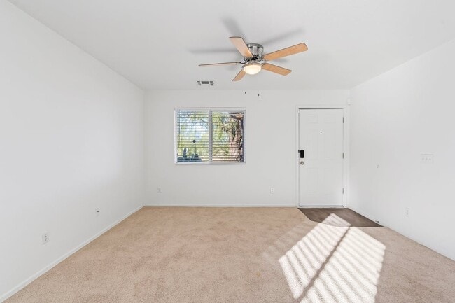 Building Photo - 6653 S Via Vista De Santa Cruz