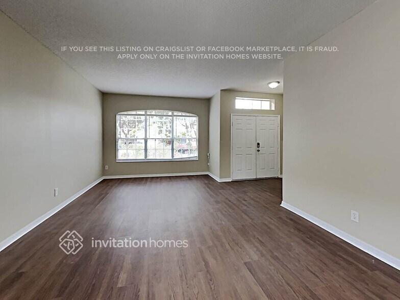 Building Photo - 13606 Hawkeye Dr