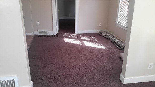 Building Photo - 4607 Marseilles St