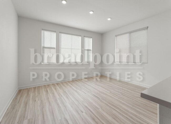 Building Photo - 27941 Silo Ln