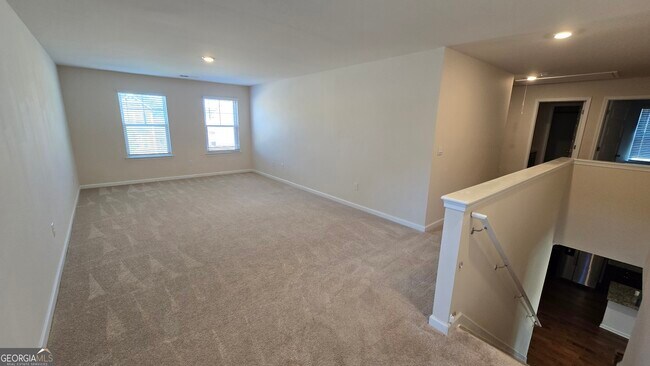 Building Photo - 13106 Vista Dr SE