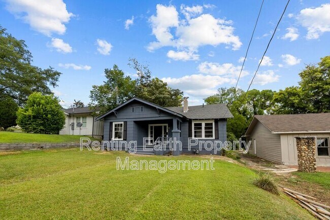Building Photo - 963 3rd St W