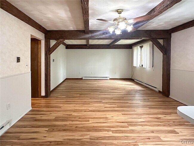 Building Photo - 821 Floyd Ave