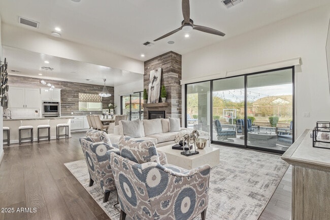 Building Photo - 4601 S Pinaleno Dr