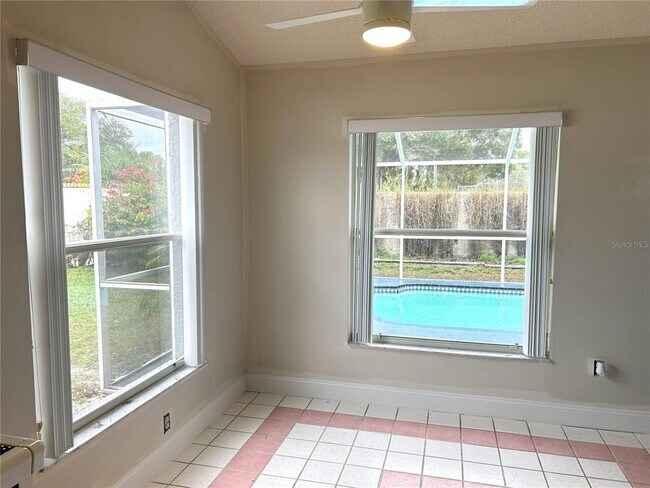 Building Photo - 11417 Glenmont Dr