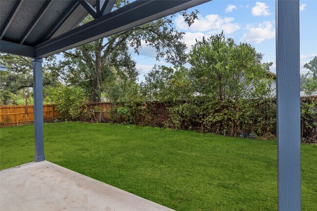 Building Photo - 8127 Hoffman St