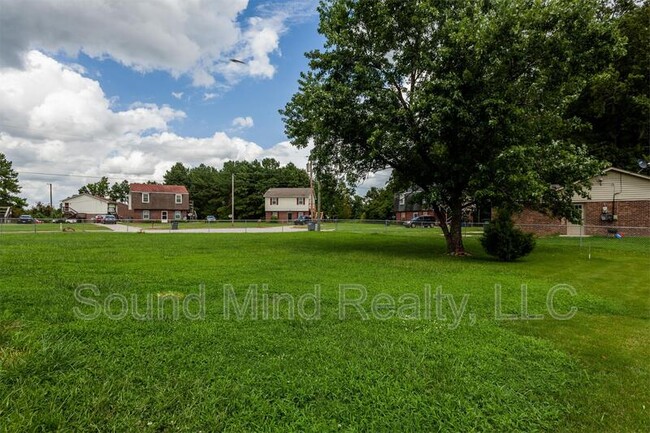 Building Photo - 1309 Sportsman Trail