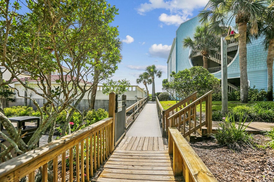 Building Photo - 120 Ocean Hibiscus Dr
