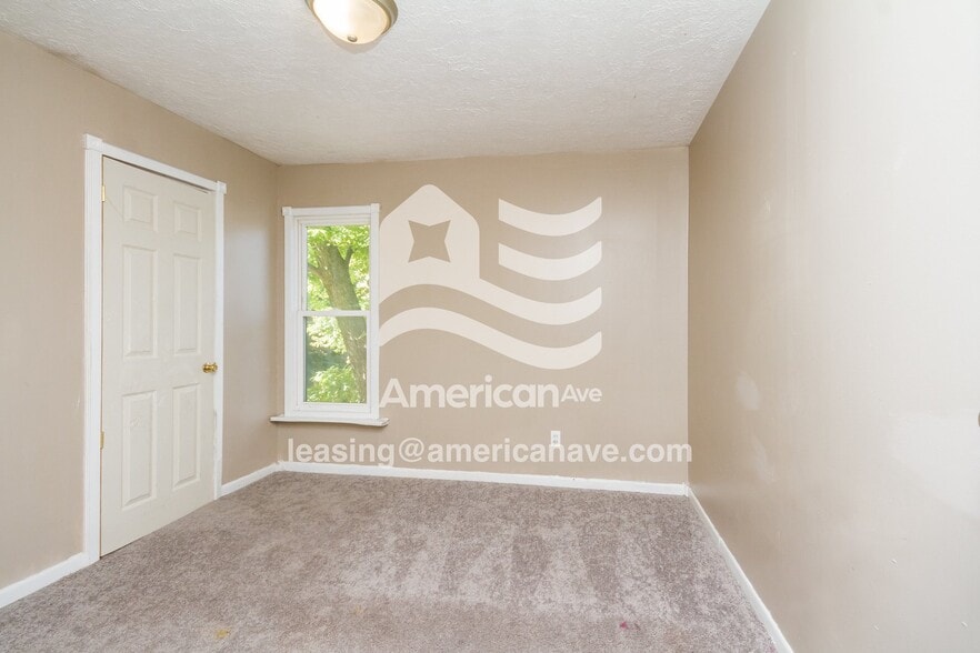 Building Photo - 836 28th St