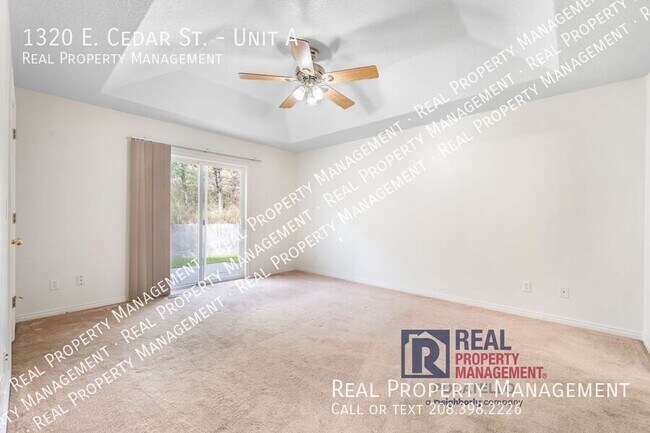 Building Photo - 1320 E Cedar St