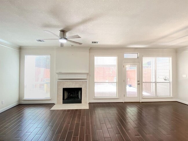 Building Photo - 54 Alderon Woods Pl