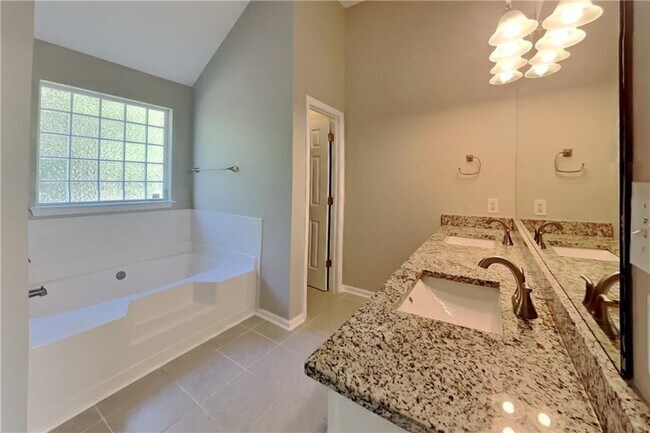 Building Photo - 1420 Rocky Shoals Ln