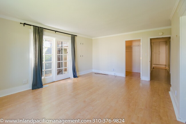Building Photo - Remodeled 3 Bedroom Home with Large Yard -...