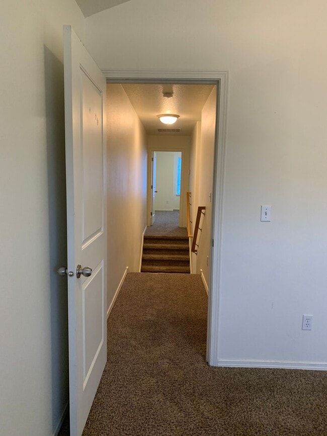 Building Photo - 363 SW Garfield