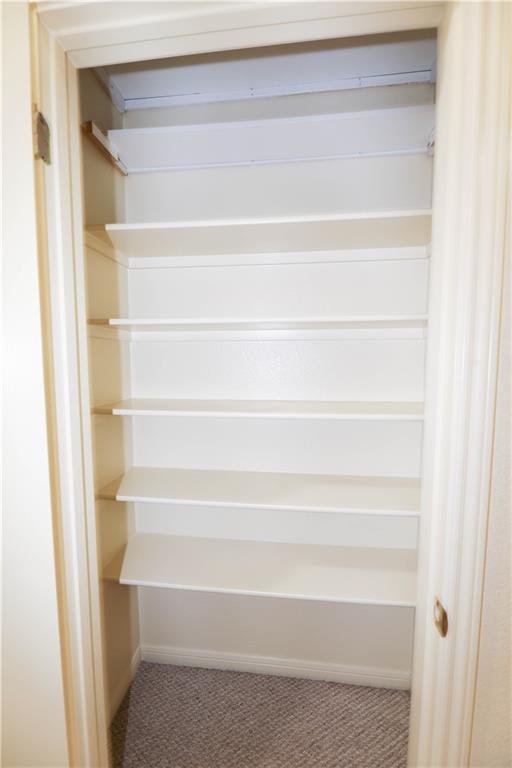 Building Photo - 611 Zennia St