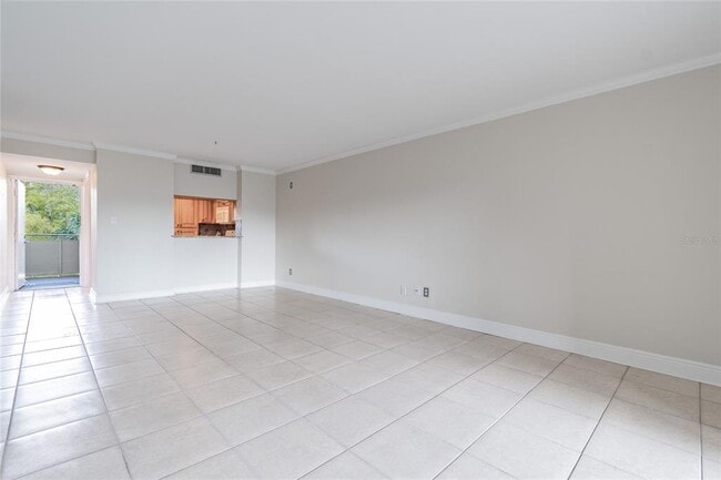 Building Photo - 13618 Greenfield Dr