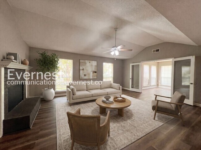 Building Photo - 3985 Fernway Dr