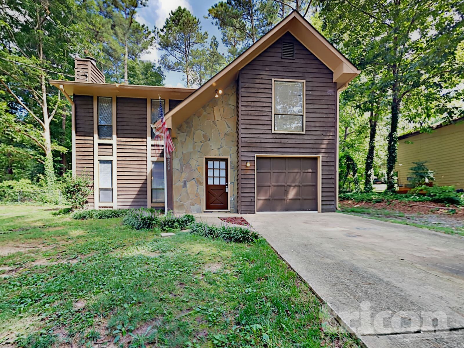 Building Photo - 209 Park Pl Dr