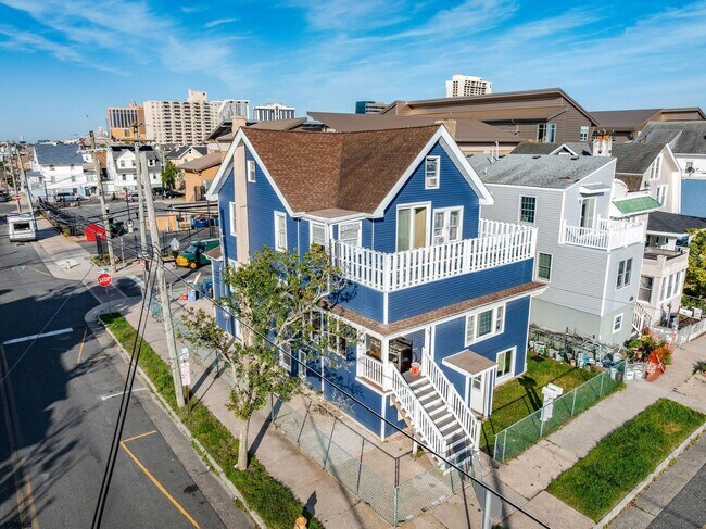 Building Photo - 65 N Laclede Pl