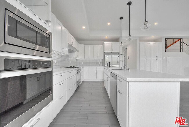Building Photo - 2608 Corralitas Dr