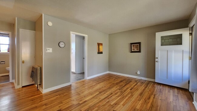 Building Photo - 60 Elm Bend Rd