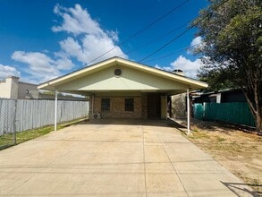 Building Photo - 1004 Clark Blvd