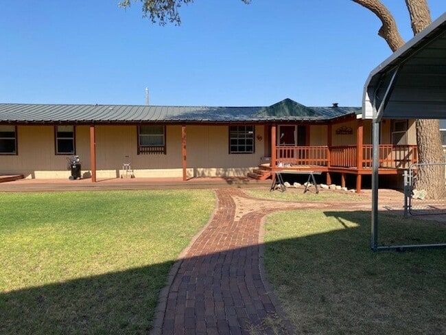 Building Photo - Quiet Idalou Home for Lease