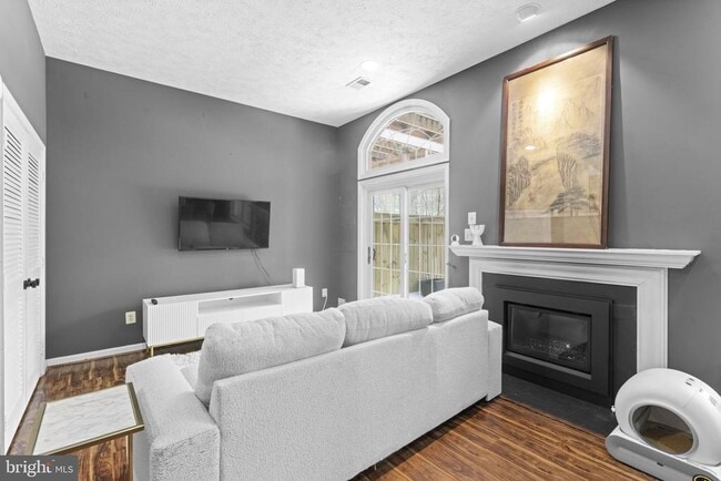 Building Photo - 11433 Heritage Oak Ct