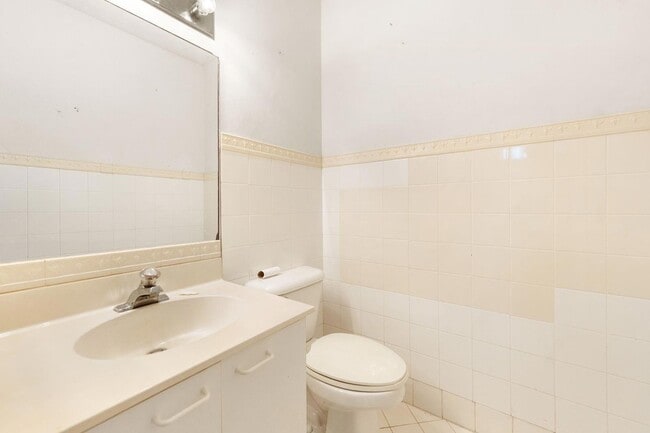 Building Photo - 4708 NW 115th Terrace